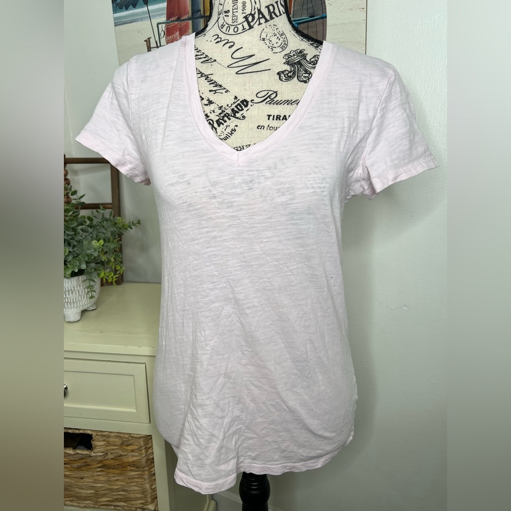Universal Threads V-Neck Tee